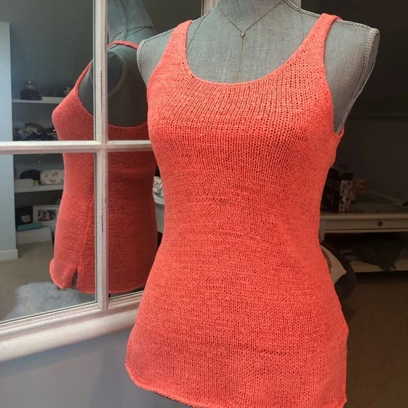 H&M Tank Top - Picture 3 of 3